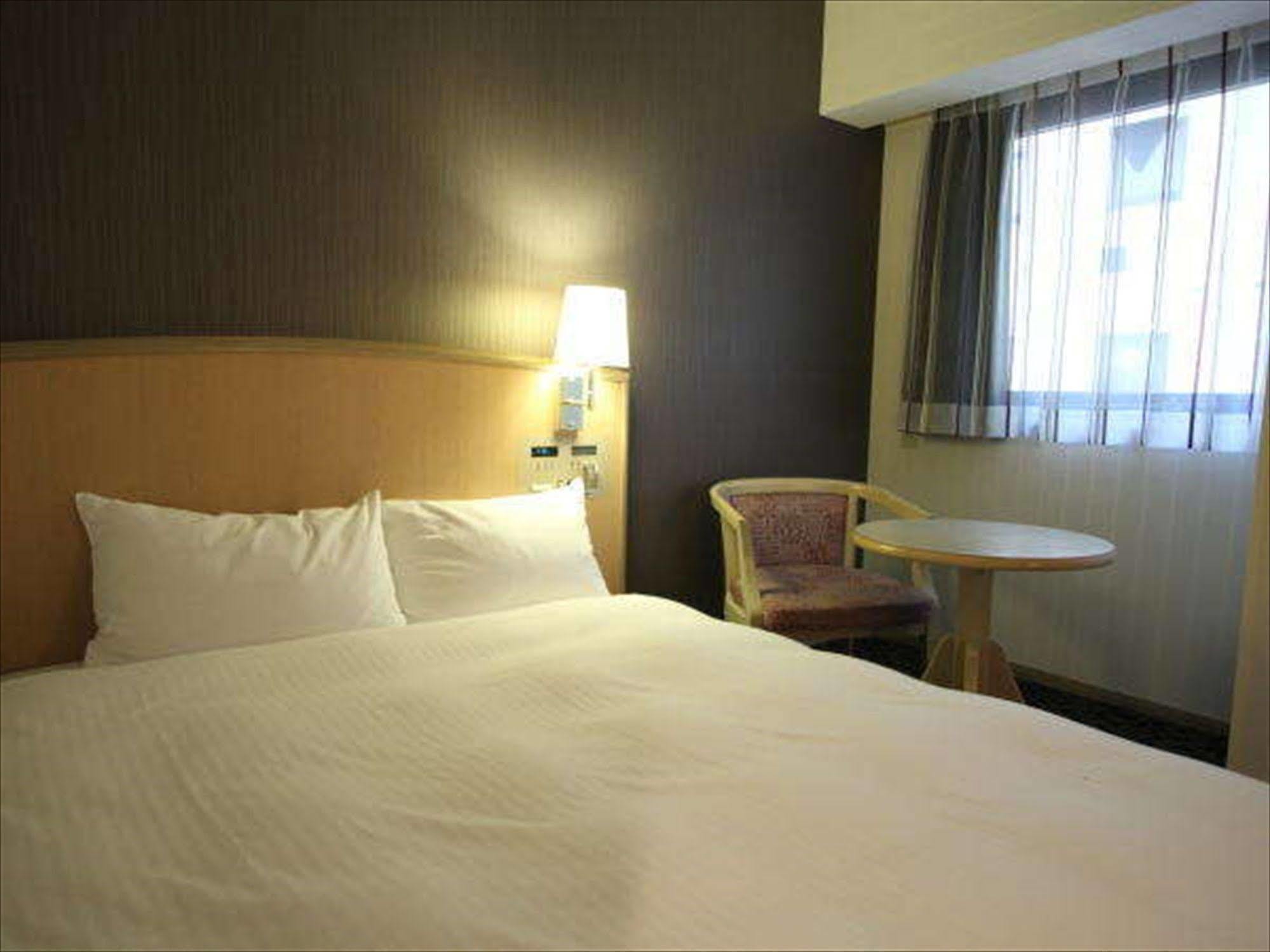 Gr Hotel Esaka Suita Exterior photo